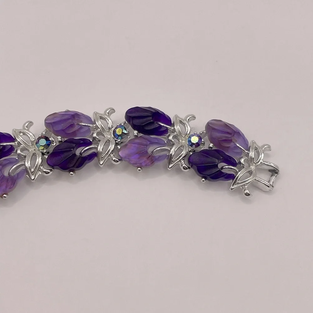 VINTAGE Molded Thermoset & Crystal Bracelet